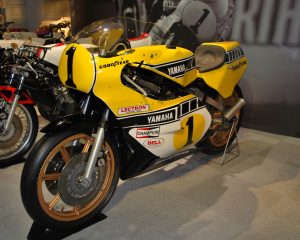 YZR500