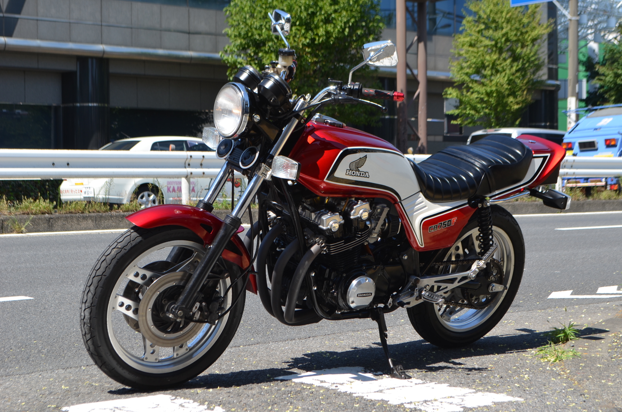 Cb750fcの高額買取ならお任せください バイク買取金額掲載中のバイクブーン